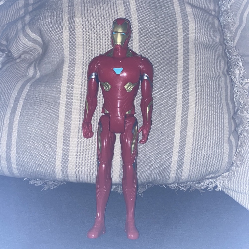 Action figures - Picture 4 of 4